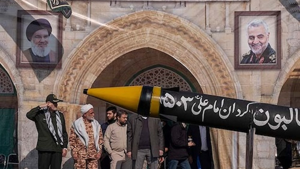 Iranian Lawmakers Demand Nuke to Stop Trump