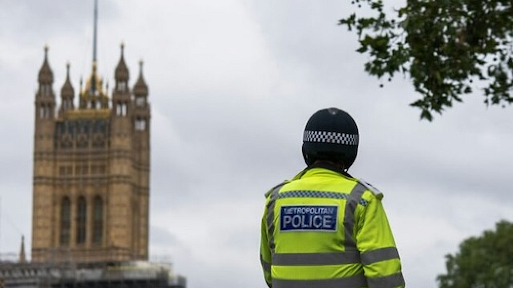 UK Govt to Release Some 5500 Prisoners Early to Free Space Amid Sentencing of Rioters