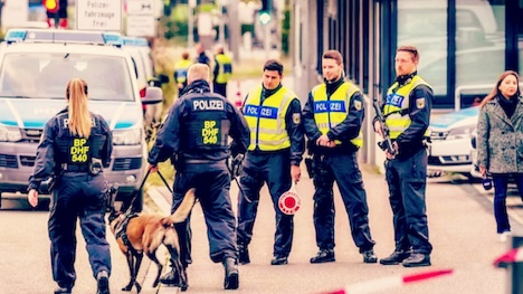 Germany Starts Implementing Border Checks Today And May Abolish Acceptance of Asylum Seekers Entirely