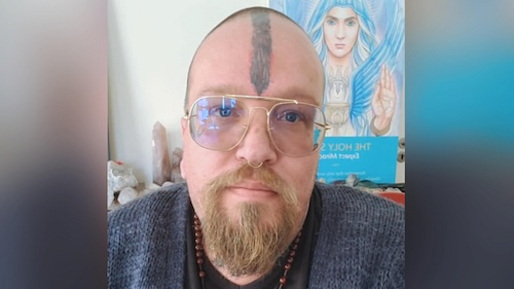 Ex Satanist Witch and Psychic Embroiled in Darkness Abandons It All After Jesus Appears to Him I Was in Shock