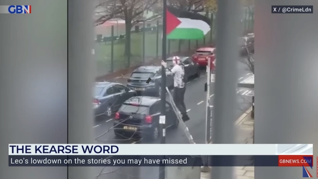 British man wearing Crusader gear attacked after taking down Palestinian flag in London neighborhood